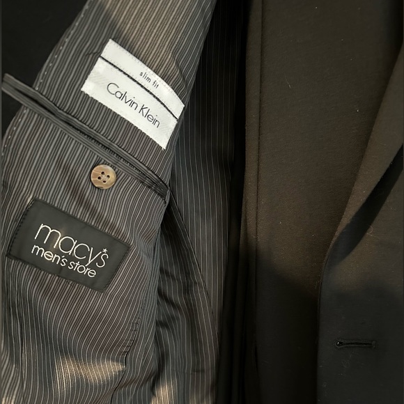 Men’s Calvin Klein 40R 32/32 Black Slim Fit Full Suit - Picture 3 of 5